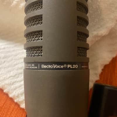 Vintage EV Electro-Voice RE20 PL20 Microphone Box ALL NEW FOAM Fully Refurbished image 5