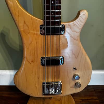 Rickenbacker 4004 Laredo image 2