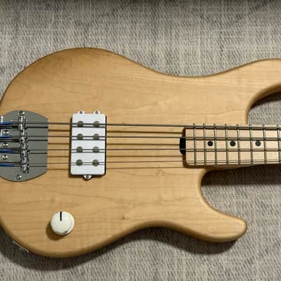Sterling Joe Dart 4 string 2024 crop - Natural image 1