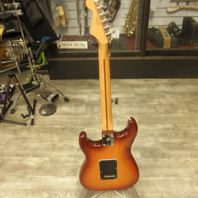 Fender Player Stratocaster HSS Plus Top - Tobacco Sunburst with Pau Ferro Fingerboard image 8