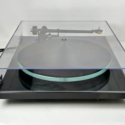 Rega P3 Planar Three Turntable image 12
