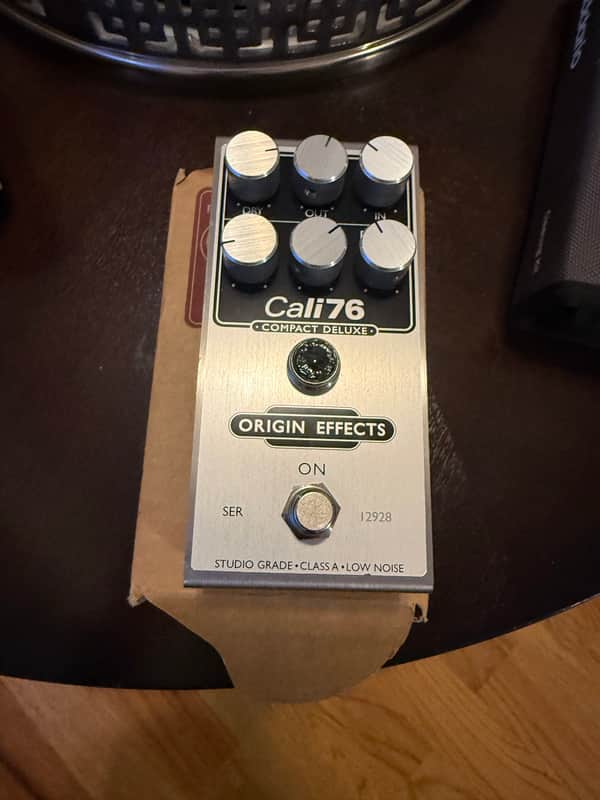 Origin Effects Cali76 Compact Deluxe Compressor 2010s - Silver image 1