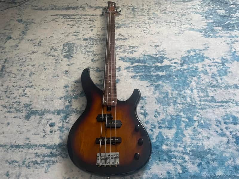 Yamaha TRBX174EW