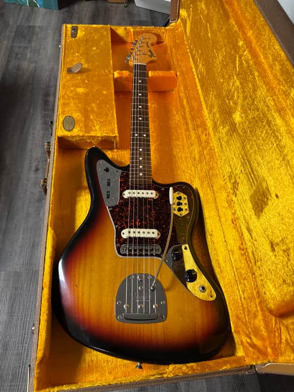 ギター Fender american vintage '62 jaguar Fender American Vintage '62 Jaguar - What To Know & Where To Buy