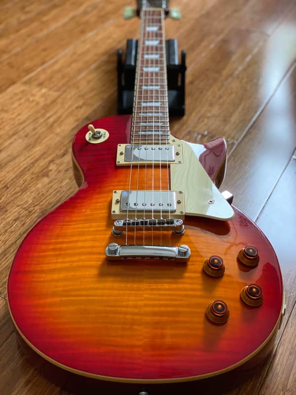 K-ON! Rare Yui Hirasawa Single Cutaway Heritage Cherry Sunburst. Super Rare Anime! image 1