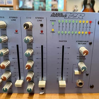 Alesis MultiMix 12R Rackmount 12-Channel Mixer 2000s - White/Silver image 7