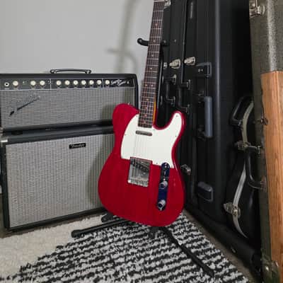 Fender American Vintage II '63 Telecaster 2022 - Present - Crimson Red Transparent image 1