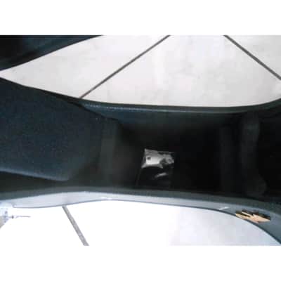 Fender Hardshell Case for 3/4 and Parlour Acoustic Guitars image 10