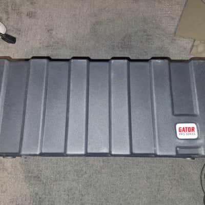 Hartke LH1000 2020's 1000 watt amp head image 2