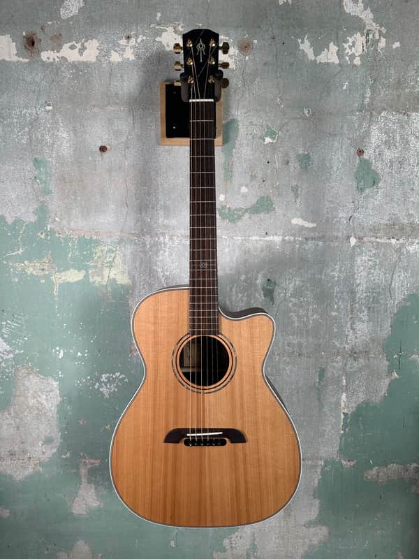 Alvarez WY1 Yairi Folk Cutaway with Electronics Natural | Reverb