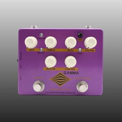 Classic Bass Preamp Pedal with DI, Aux, Headphone image 1