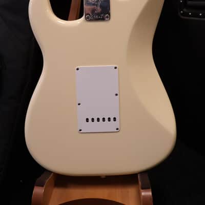 Fender Vintera III Late '60s Stratocaster Olympic White (B-Stock) image 5