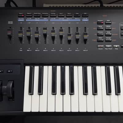 Kurzweil PC3K6 61-Key Digital Production Workstation Synthesizer 2010s - Black image 3