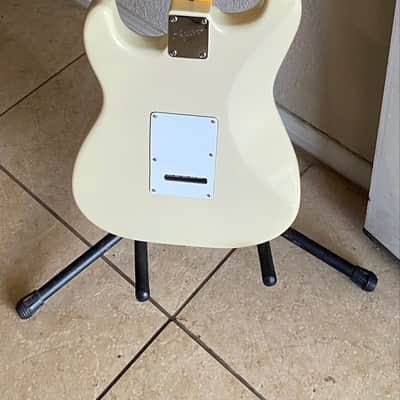 2012 Fender Squier Stratocaster 70’s Vintage Modified image 11