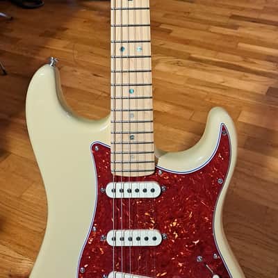 Fender American Deluxe Stratocaster 2005-2006 - Blonde image 3