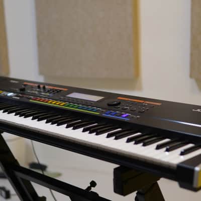 Roland Jupiter-50 76-Key Digital Synthesizer 2010s Black