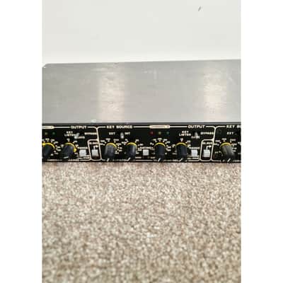 Drawmer DS404 - Rack Effects - Silver/Black - Good image 4