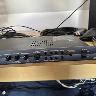 Roland SRV-3030D 24-Bit Digital Reverb with Digital I/O 1999 - 2000 - Blue image 4