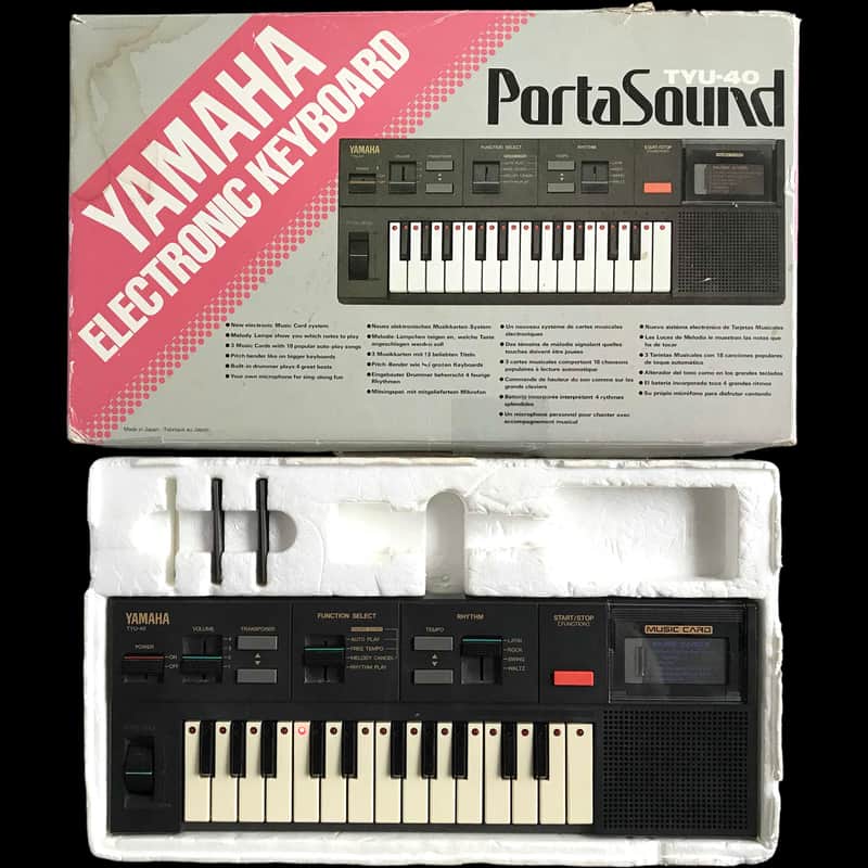 RARE 1986 Yamaha TYU-40 Song Card Small Toy Keyboard + 3 Song Cards & Box Synth image 1