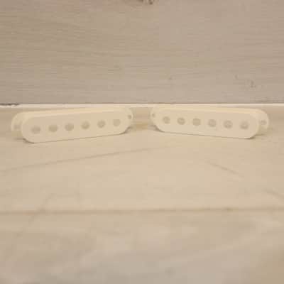 Unknown Single Coil Pickup Covers 2 - White image 1