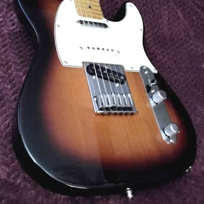 Fender Player Plus Nashville Telecaster with Maple Fretboard 2021 - Present - 3-Color Sunburst image 7