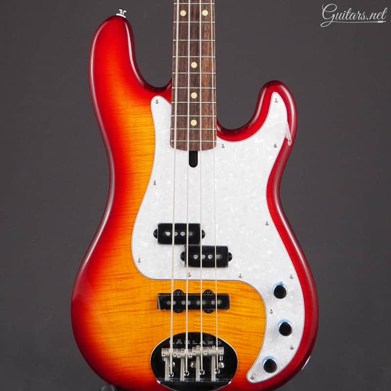 Lakland Skyline 44-64 Deluxe PJ - Honeyburst image 1