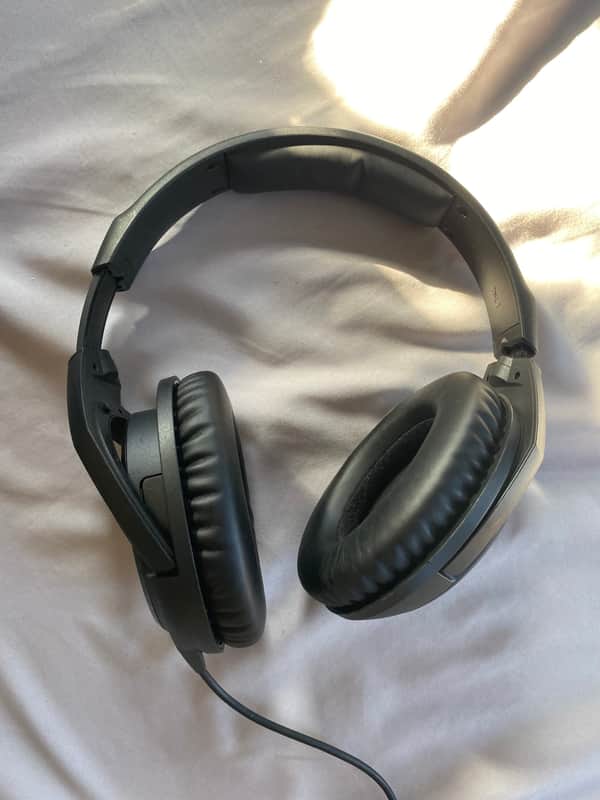 Sennheiser HD 200 Pro Closed-Back Over-Ear Headphones image 1