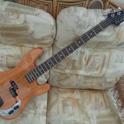 P/J-bass/Musicman custom image 2