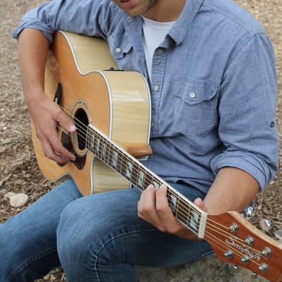 Sawtooth Solid Spruce Top Jumbo Cutaway 6 String Acoustic Electric Guitar with Flame Maple Back and Sides image 6
