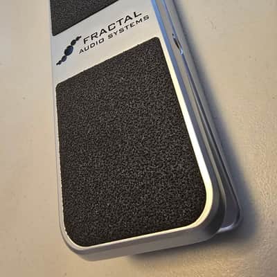 Fractal Audio FM9 Amp Modeler / FX Processor 2021 - 2025 - Black image 4