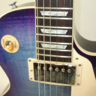 2024 Gibson Les Paul Standard 60's Figured Top Electric Guitar, Blueberry Burst w/ Case image 9
