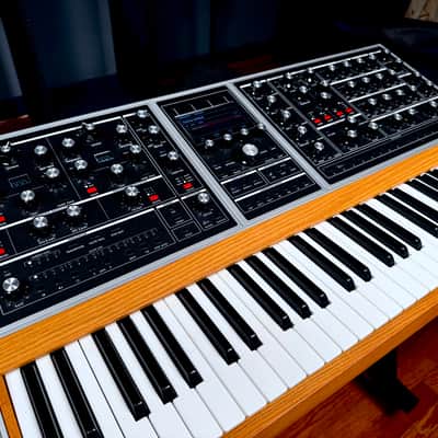 Moog One 16-Voice 61-Key Polyphonic Analog Synthesizer 2018 - Present - Black/Ash image 4