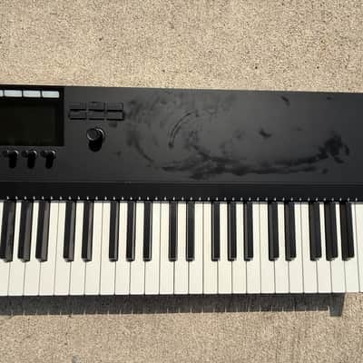 Native Instruments Komplete Kontrol S88 MKii - Black image 4