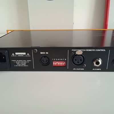 Radial JX42 V2 Instrument and Amplifier Switcher 2021 - Yellow image 3