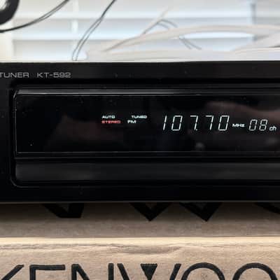 Kenwood KT-592 Quartz Synthesizer AM FM Stereo Tuner with Instructions, AM/FM Antennas Box; Tested SEE VIDEO image 4