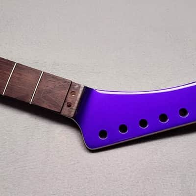Musikraft Banana Holly Grail 2025 - Vibrant Violet Pearl image 6