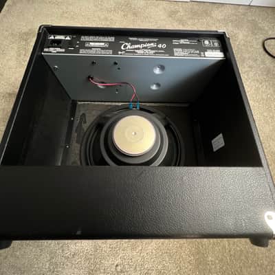 Fender Champion 40 2-Channel 40-Watt 1x12" Guitar Practice Amp 2017 - Black image 7