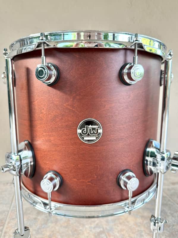 dw performance series tobacco stain 6pc Drum Kit Satin Oil 8/10/12/14/16/22 DW Performance Tobacco Stain Bass