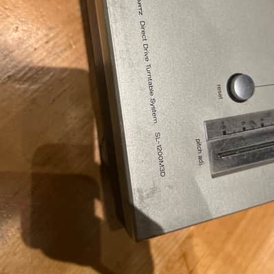 Technics SL-1200M3D 2000s - Silver image 2
