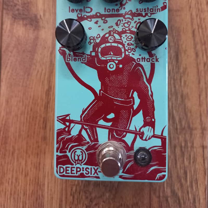 2018 – 2021 Walrus Audio Deep Six Compressor V3 Blue / Red Diver