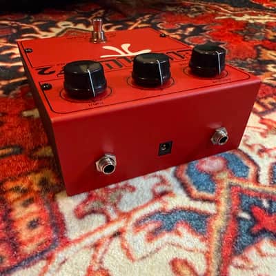 Electro-Harmonix / JHS Big Muff 2 Dual Op-Amp Fuzz 2025 - Red image 2