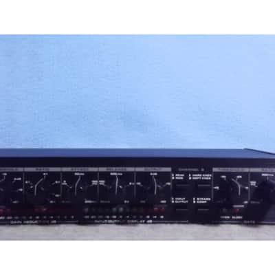 Alesis 3630 Dual-Channel Compressor / Limiter with Gate image 4