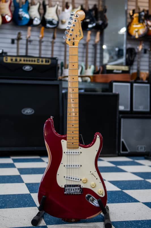 Fender ST-STD Standard Series Stratocaster MIJ | Reverb Canada