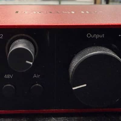 Focusrite Scarlett Solo 4th Gen USB-C Audio Interface Red 2-In/2-Out image 2