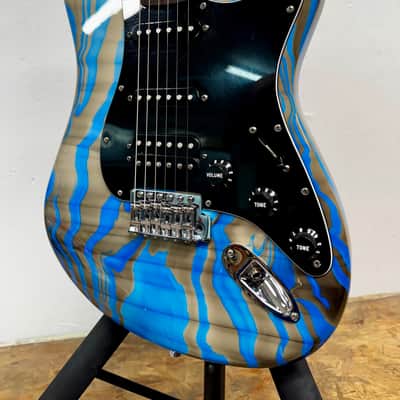 ‘13 Fender FSR Standard Stratocaster® HSS Swirl image 3