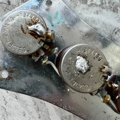 Fender Jazz Bass 1974 - Vintage Chrome Control Plate Pots with screws image 5