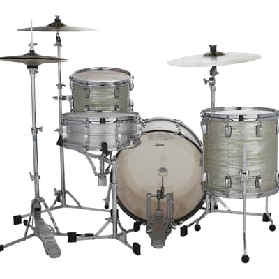 Ludwig *Pre-Order* Classic Maple Olive Oyster Fab 14x22_9x13_16x16 Drums Shell Pack | Made in the USA | Special Order | Authorized Dealer image 3