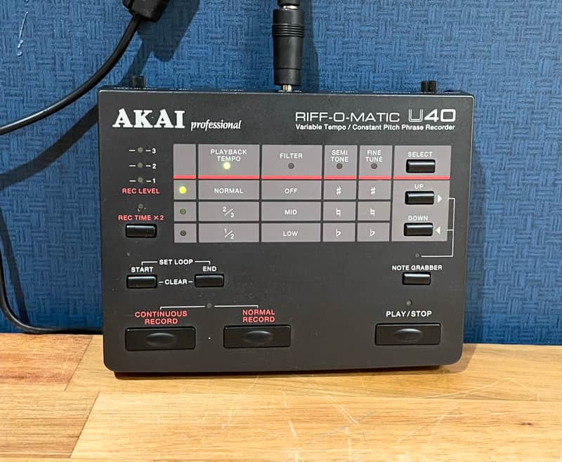 Akai U40 Riff-O-Matic Variable Tempo Phrase Lo-Fi Sampler image 1