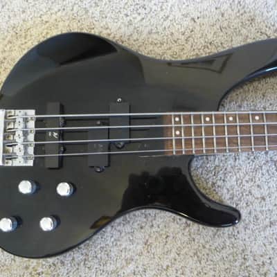 Washburn XB200 Black Bantam Bass | Reverb