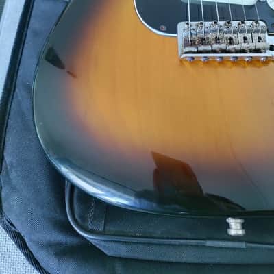 2006 Fender Classic Series '50s Stratocaster 2-Color Sunburst w/GIGBAG image 11